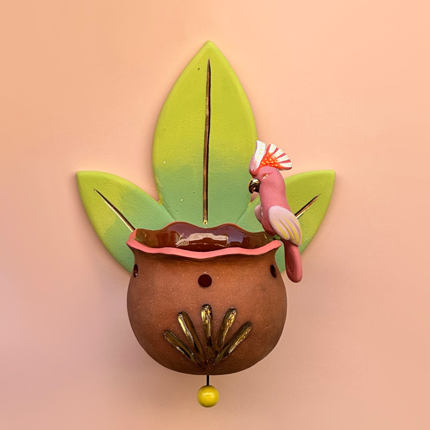 Wall Cockatoo planter